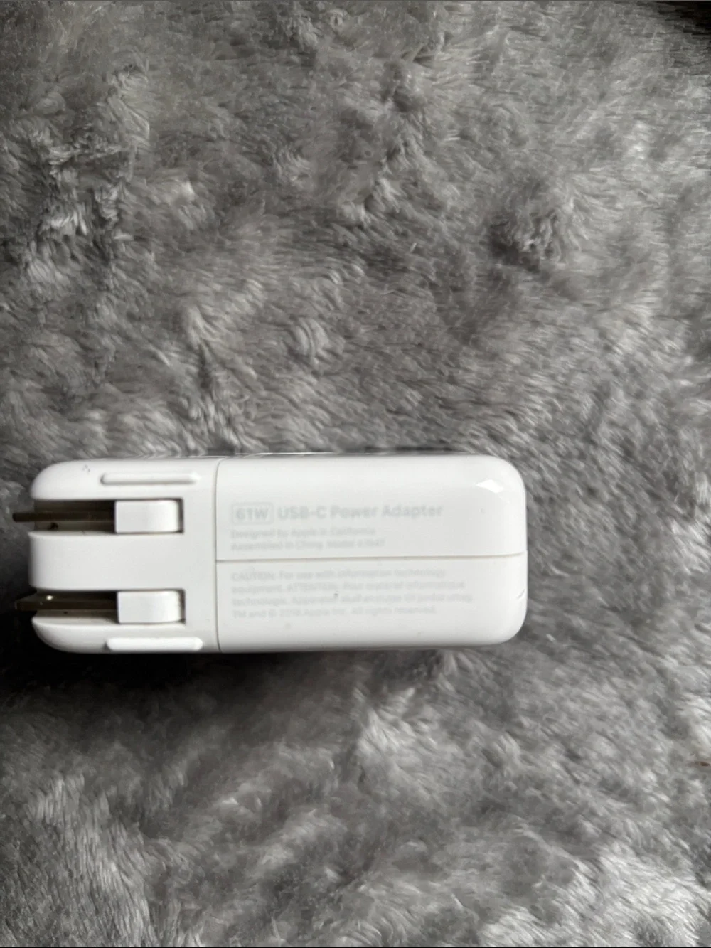 Apple power adapter 61 Watt USB-C Power Adapter